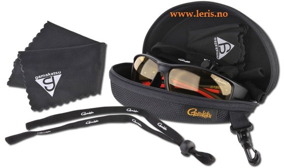 Leveres med etui, nakkestropp og pusseklut.