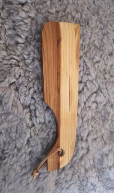 Stekespade for stormkjøkken og teflonpanne.