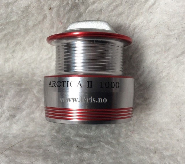 Spole av duraaluminium med avrundet kant.